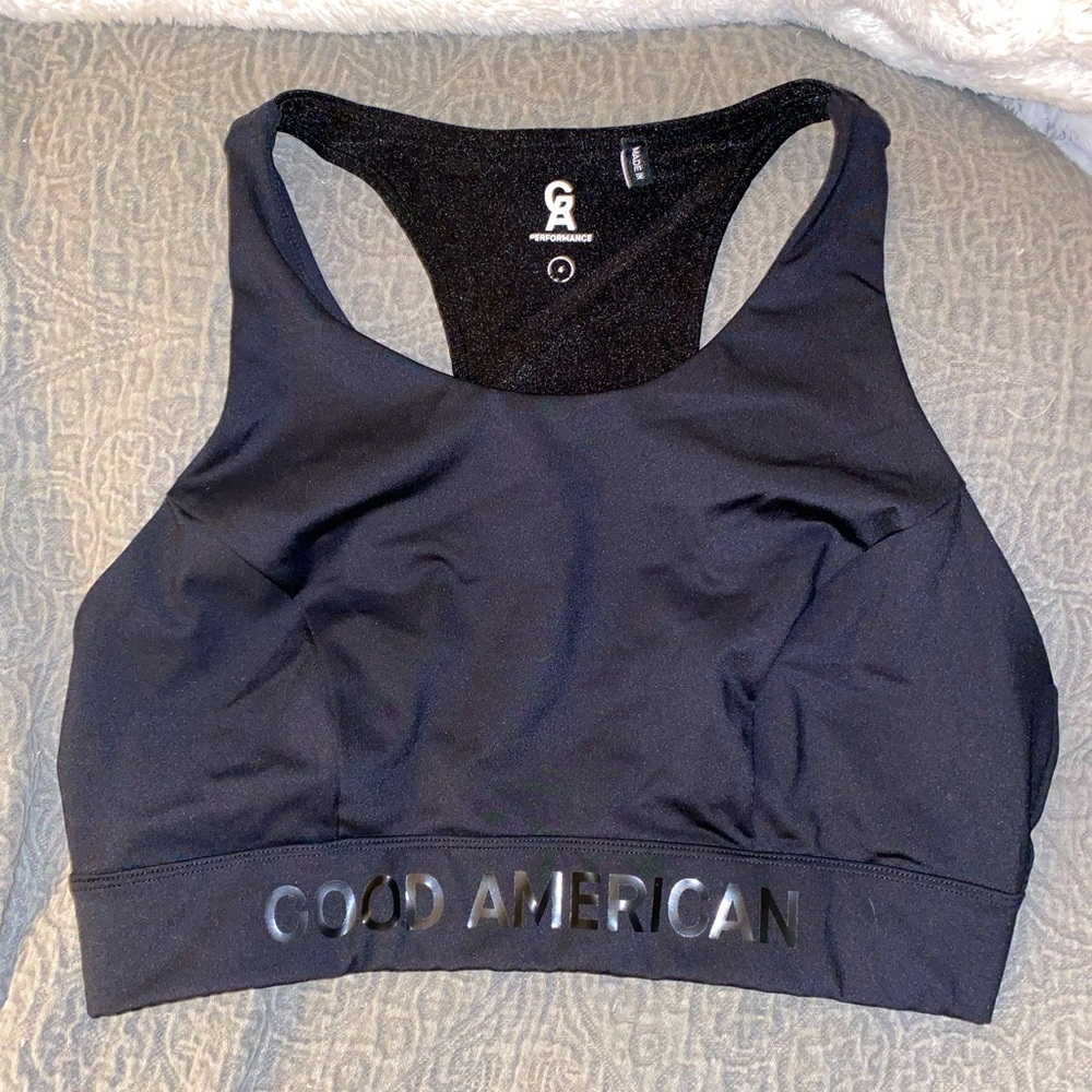 Good American Performance Sports Bra